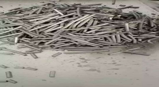 銀箭PE色母用鋁銀條實(shí)物.jpg 銀箭PE色母用鋁銀條實(shí)物.jpg